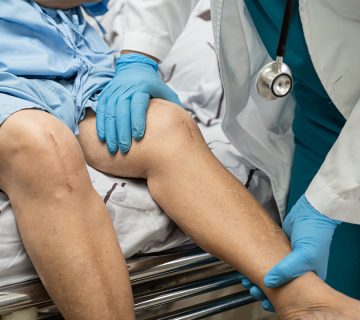 عوارض بعد از تعویض مفصل زانو